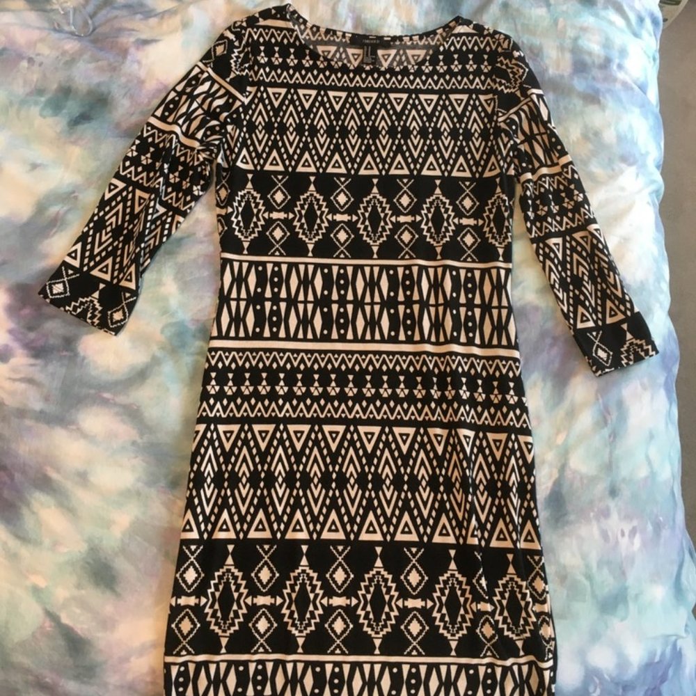 Forever 21 Black and White Patterned Dress